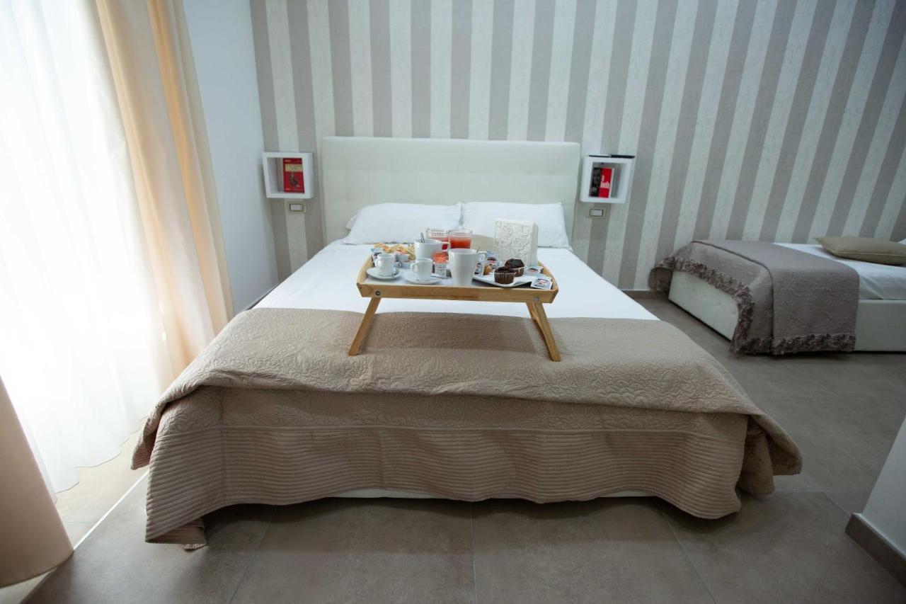 Philip Royal Bed and Breakfast Napels Buitenkant foto