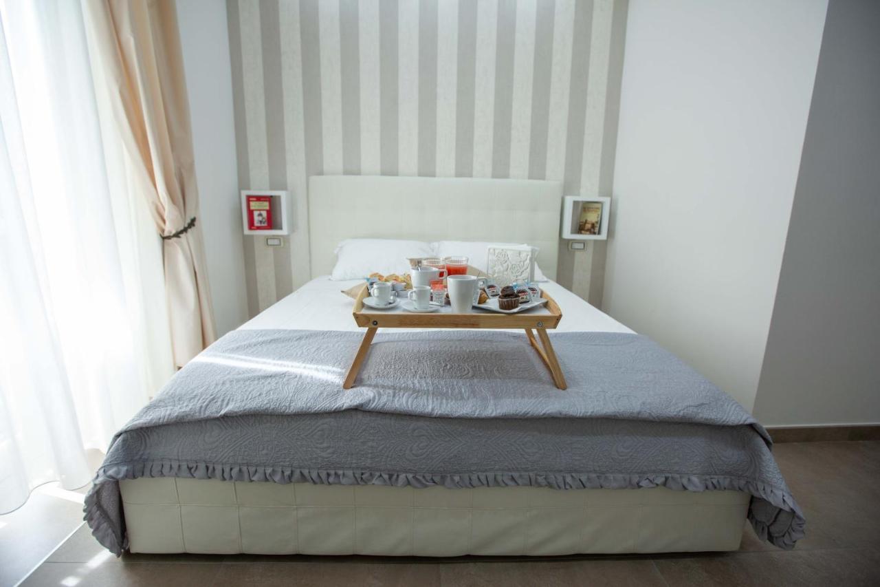 Philip Royal Bed and Breakfast Napels Buitenkant foto