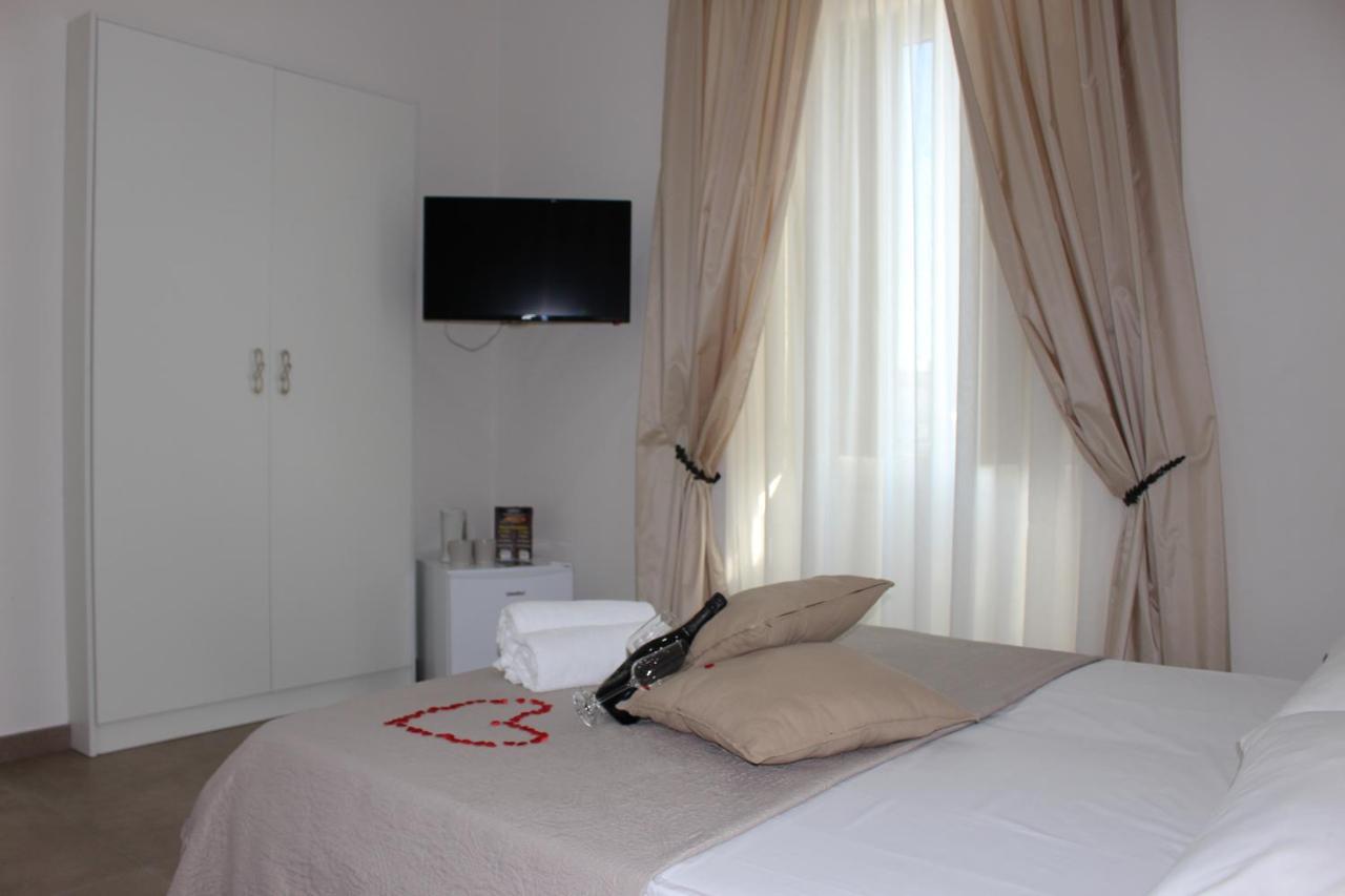 Philip Royal Bed and Breakfast Napels Buitenkant foto